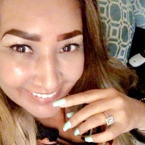 Meet your Posher, Melissa